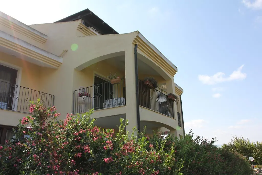 Palmas Dorada Home Olmedo